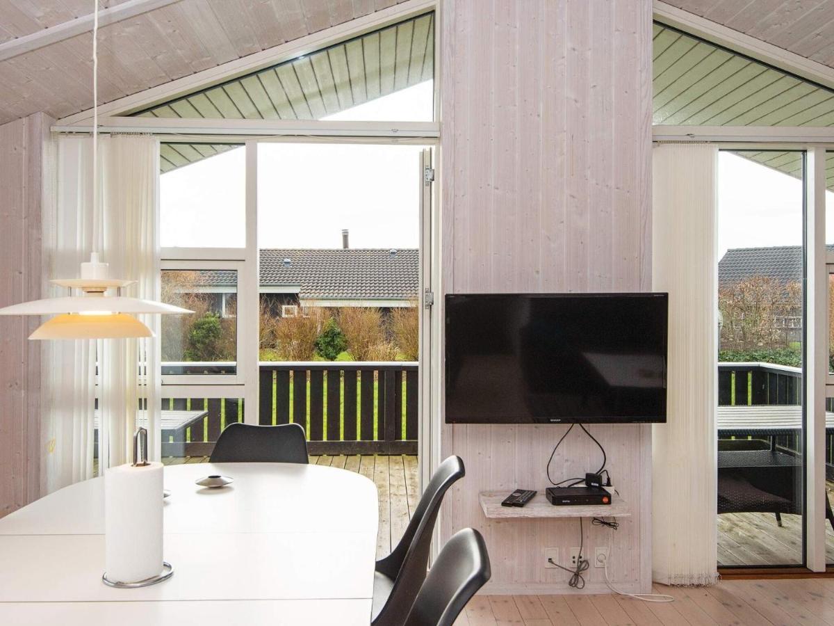 Three-Bedroom Holiday Home In Juelsminde 18 Sonderby  Exterior photo